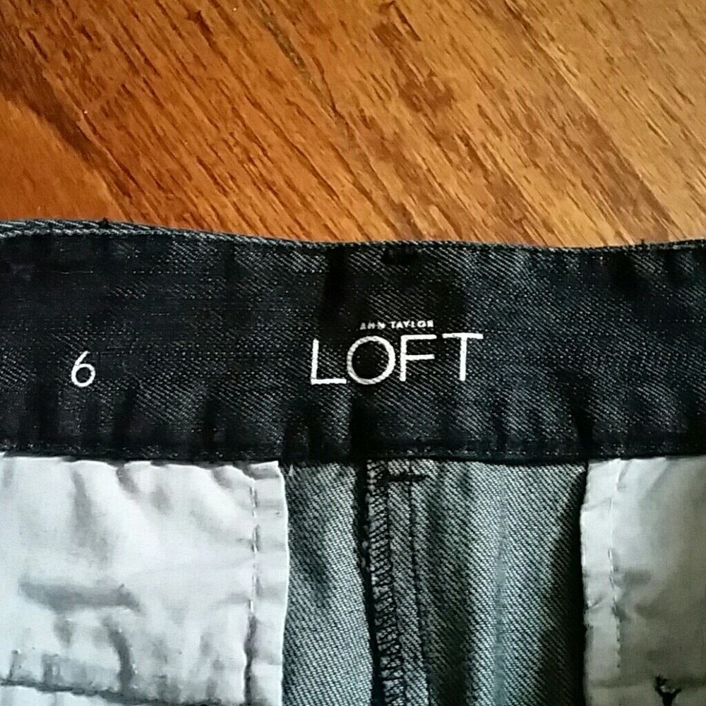 Loft Size 6 Dark Wash Lightweight Denim Belt Loops Jean Shorts - Picture 4 of 6